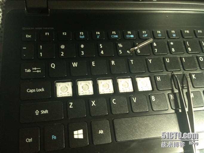 Acer v5-573G笔记本拆键帽改dvorak教程_ v5-573G_02