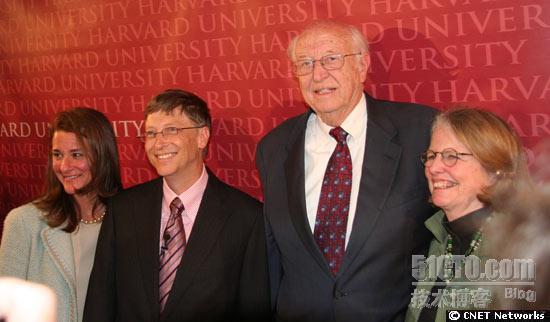 比尔·盖茨在哈佛大学毕业典礼上的演讲全文_演讲_06