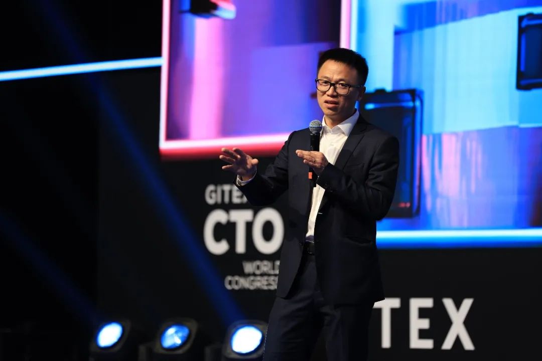 GITEX GLOBAL | 美团无人机带来迪拜低空配送演示，完成海外首次飞行亮相_无人机_06