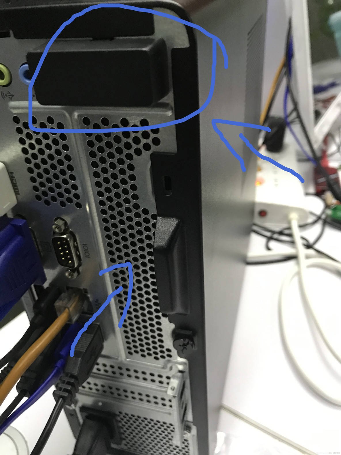 小雕bios设置分辨率 小雕主板设置硬盘_安装固态硬盘(SSD)过程