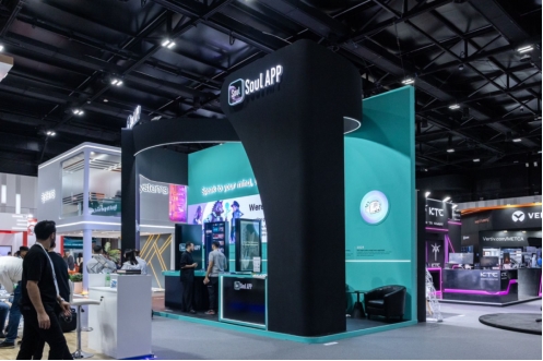 Soul App创始人张璐团队携多模态大模型亮相GITEX GLOBAL，展示AI社交技术实力_模态