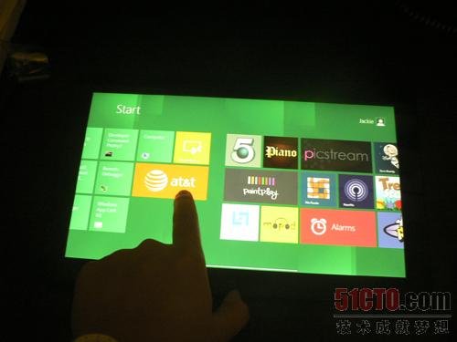 微软Build大会 Windows 8平板电脑开机应用体